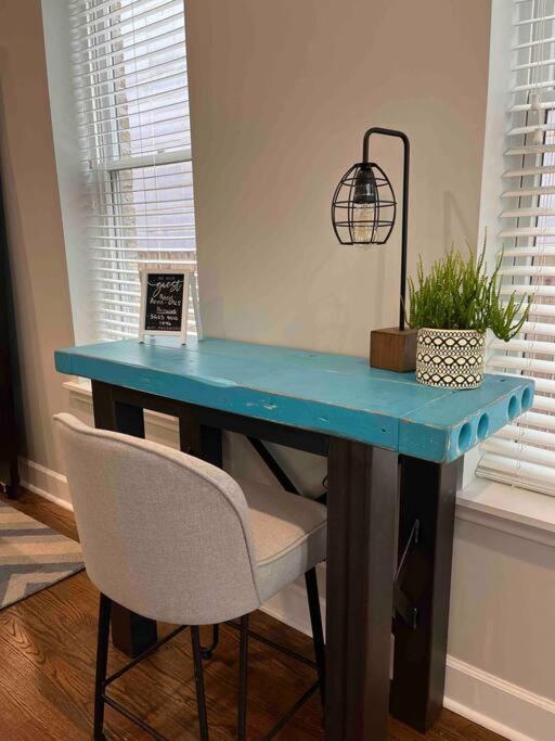 Trendy West Town Flat - 2 Bed / 1.5 Bath W Parking Apartment Chicago Bagian luar foto